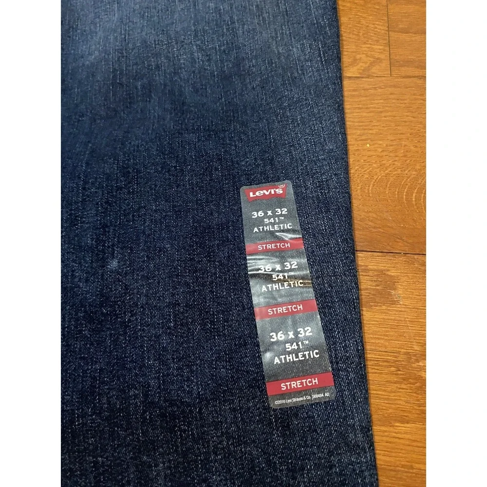 Levis new tags